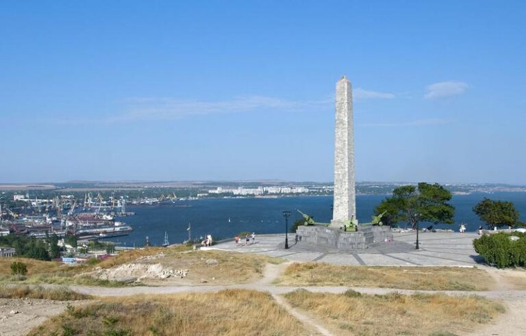 Zanurz się w fascynującej historii firmy Kerch i odkryj jej korzenie