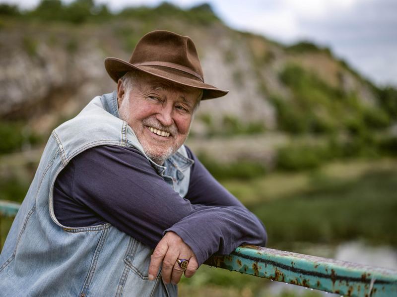 Jak wygląda rodzina Jana Nowickiego? Odkrywamy zaskakujące fakty o jego dzieciach