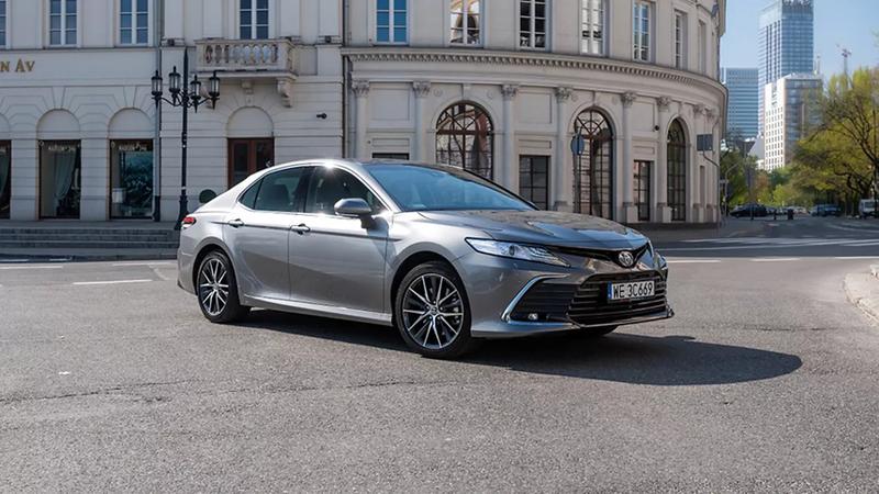 Tajemnice firmy Camry: jak jej historia wpisała się w krajobraz Polski