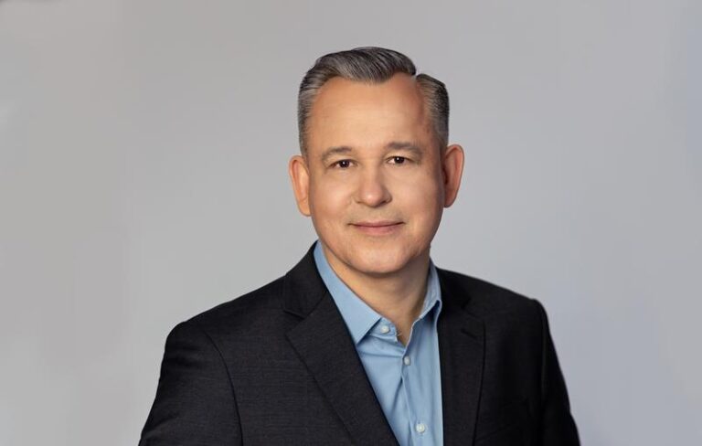 Czy Sławomir ma żonę? Odkryj sekrety jego rodziny!