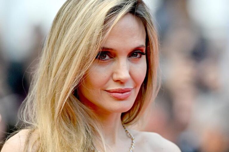 Ile dzieci ma Angelina Jolie? Odkryj zaskakujące fakty o jej niezwykłej rodzinie