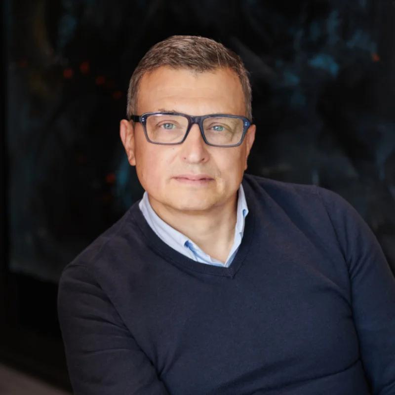 Cisza wokół Stachurskiego: czy ma żonę? Odkryj tajemnice jego życia prywatnego